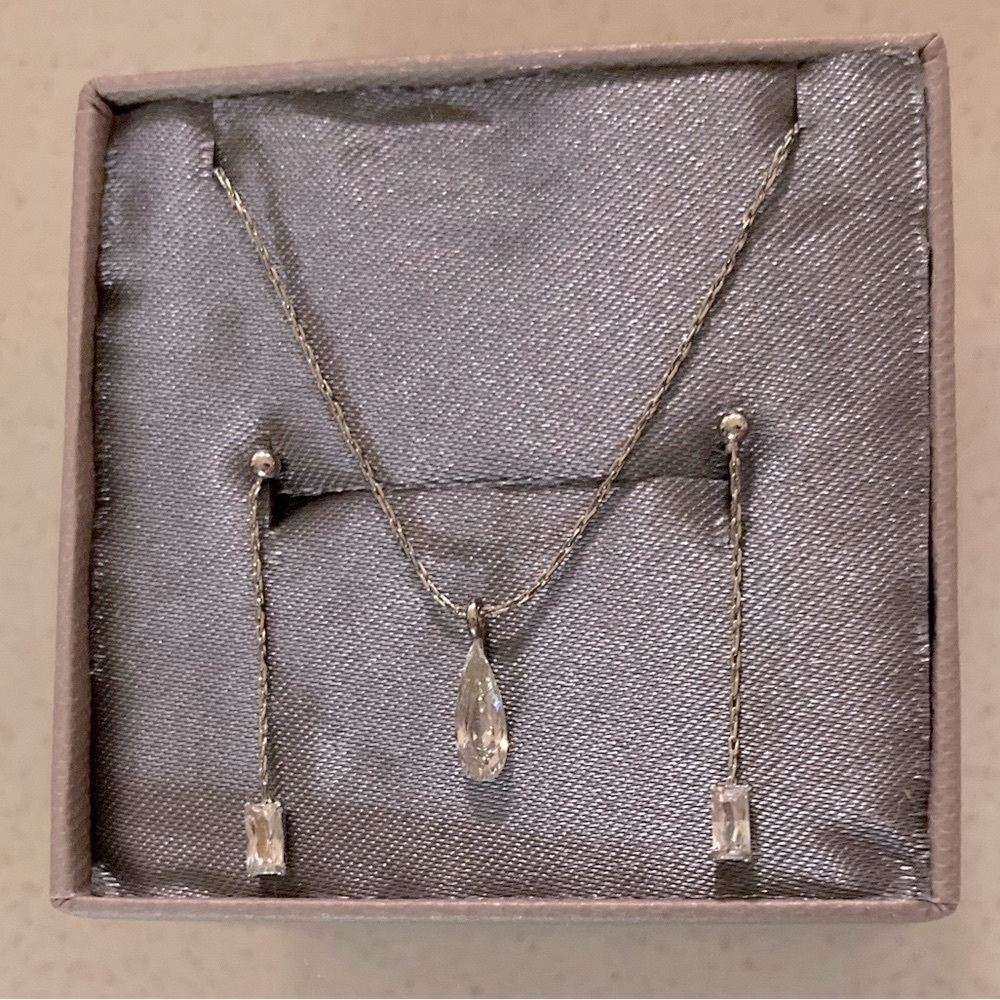 Puretre CZ Necklace and Earrings Gift Set.